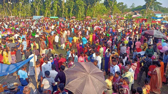 পছন্দের জীবনসঙ্গী খুঁজতে ২০০ বছর ধরে যেখানে জড়ো হন তরুণ-তরুণীরা