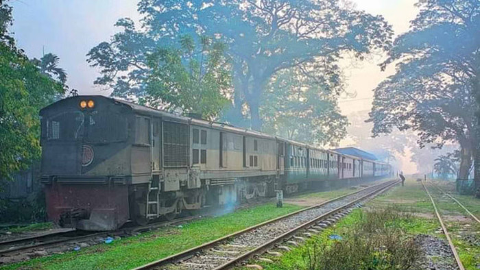 ঢাকা-ময়মনসিংহ রুটে ট্রেন চলাচল শুরু