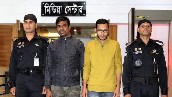 জাবিতে স্বামীকে আটকে রেখে স্ত্রীকে ধর্ষণের ঘটনায় যা জানাল র‌্যাব