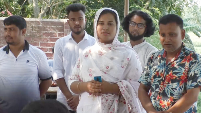 দেওয়ানগঞ্জে ভাইস চেয়ারম্যান নির্বাচিত হলেন তৃতীয় লিঙ্গের মুন্নী আক্তার
